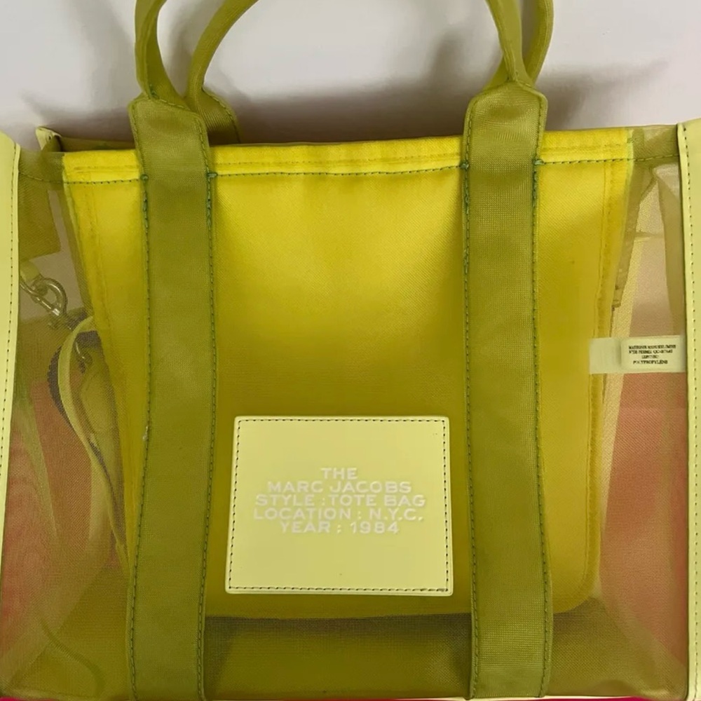 Marc Jacob's Tote Bag - Picture 2 of 2